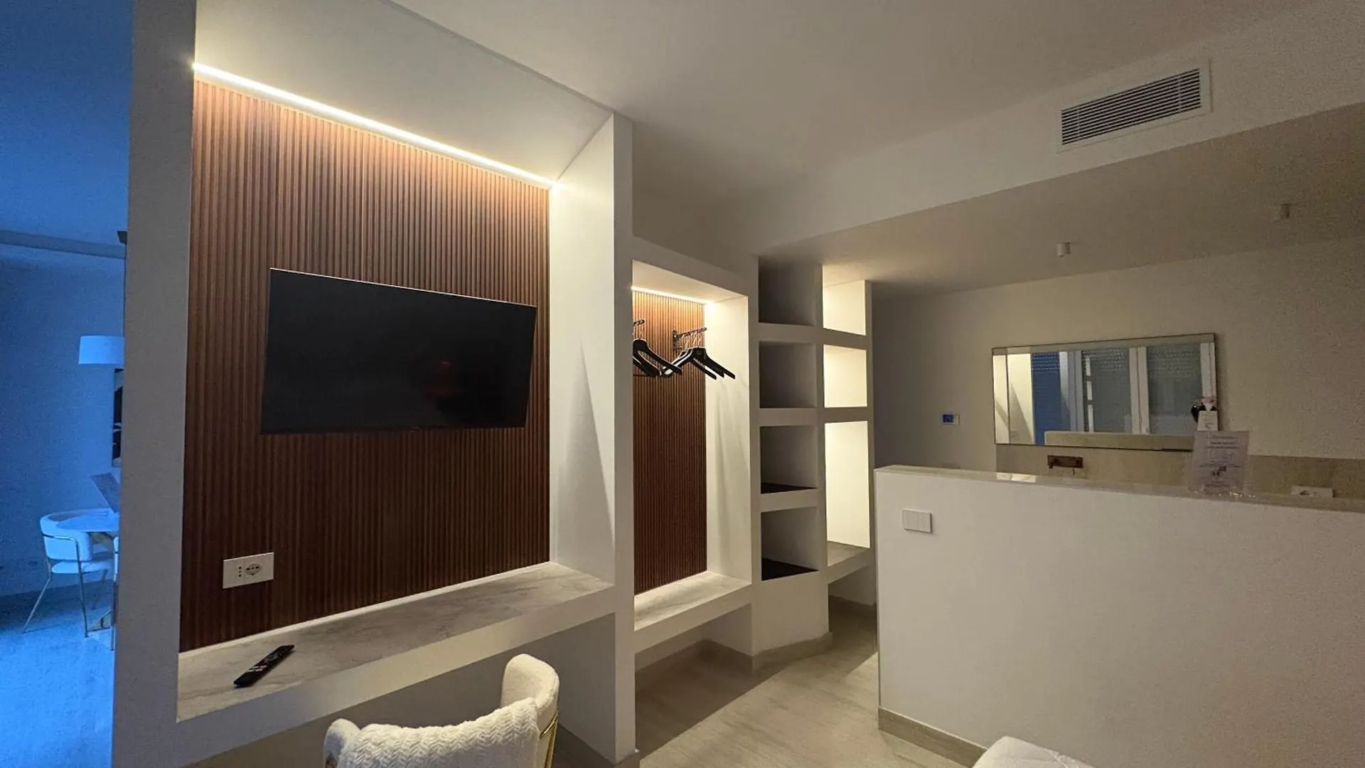 Ram7 Lux Charmant Apartment Gallarate Italy