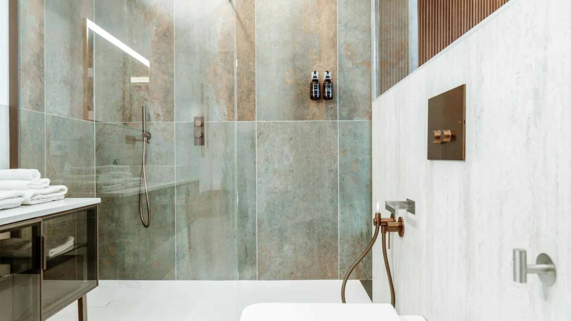 Ram7 Lux Charmant Apartment Gallarate Italy