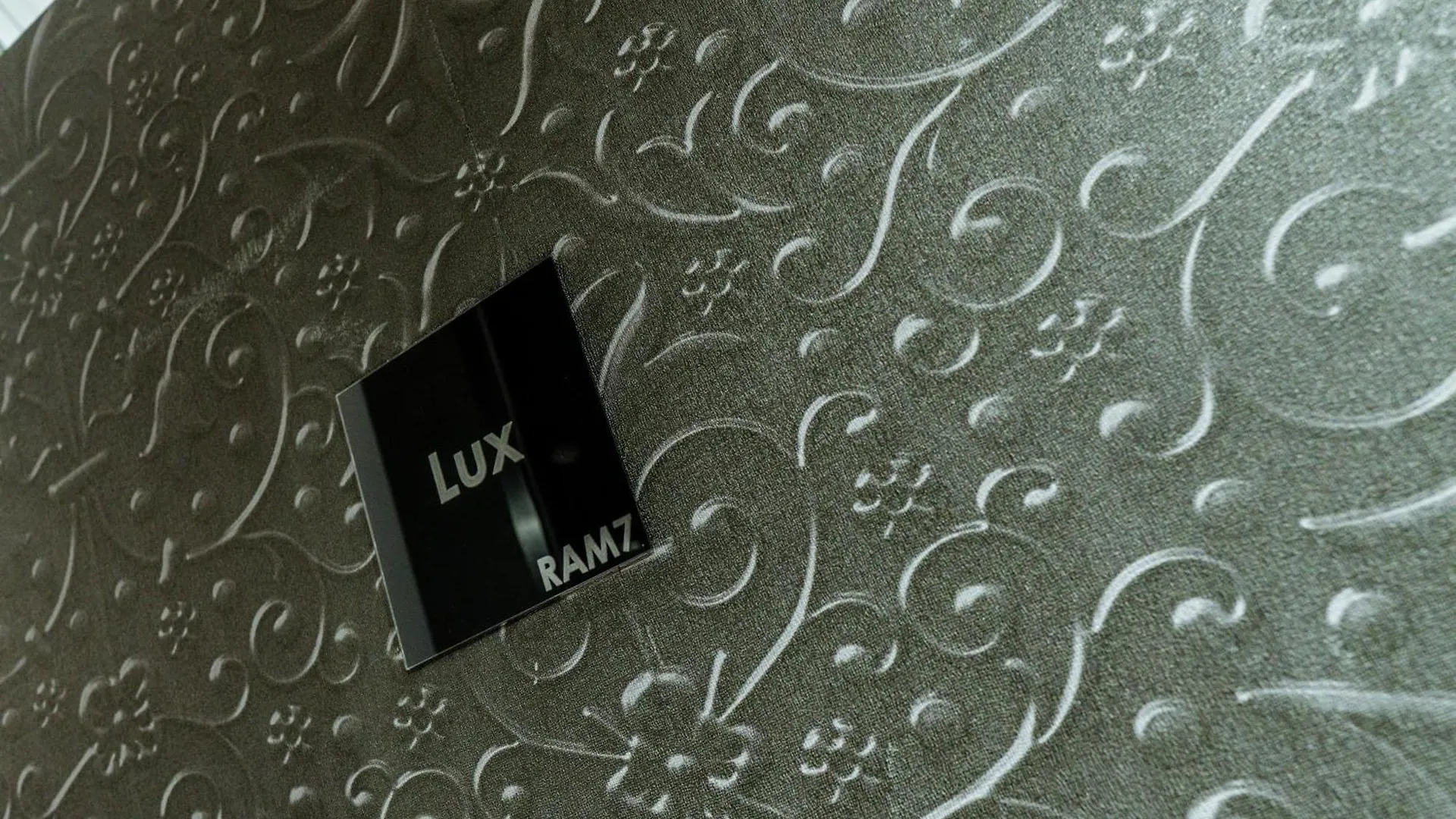 Ram7 Lux Charmant Apartment Gallarate 0*,  Italy
